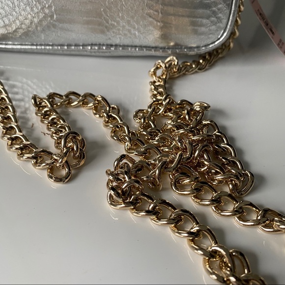 Brand NEW with tagVS Metallic Faux Croc Cross Body - Picture 2 of 11